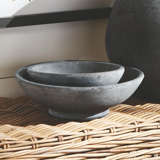 Kenneth Ludwig Chicago Cedric Decorative Bowls, Set Of 2 For Sale - Image 4 of 4