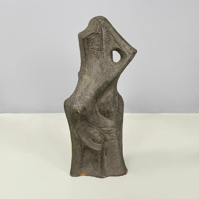 1960s Italian Modern Abstract Sculpture in Dark Gray Terracotta by Edmondo Cirillo, 1968 For Sale - Image 5 of 17