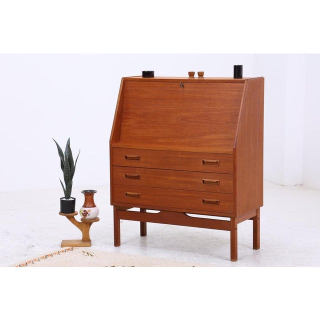 Vintage Danish Secretaire in Teak from Dyrlund For Sale - Image 3 of 18