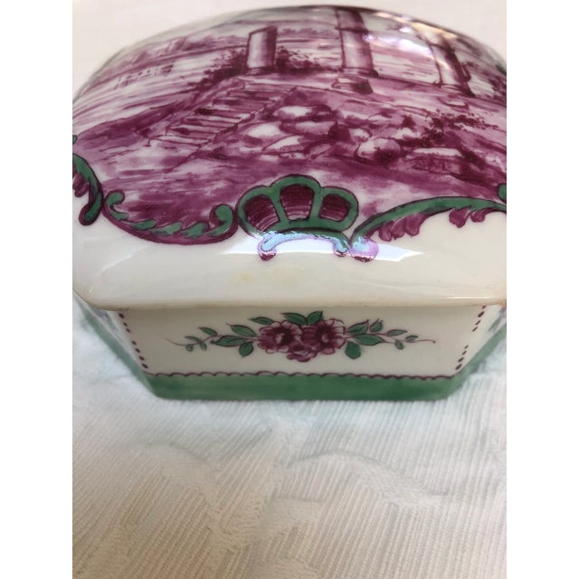Dark Pink 19th Century Sceaux French Porcelain Lidded Box in Deep Pink, Aqua Green For Sale - Image 8 of 12