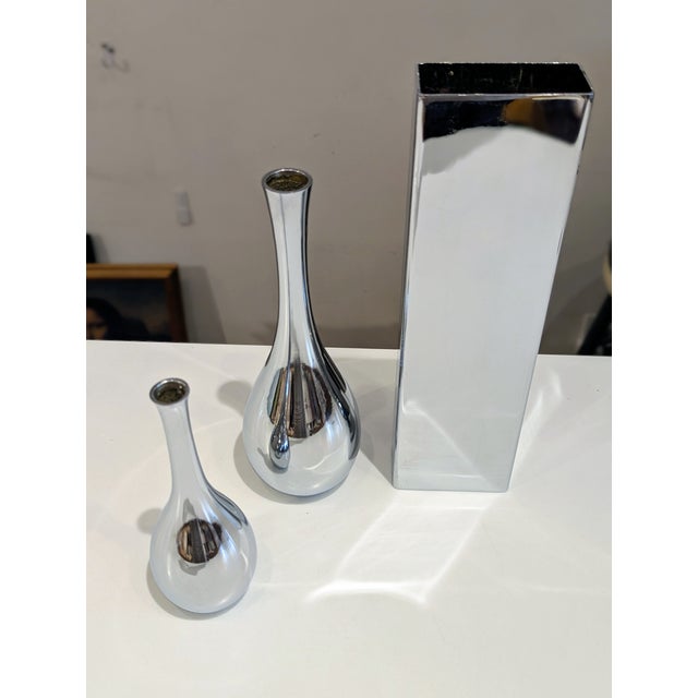 Japanese 1970s–80s Japanese Chrome Bud Vases & Rectangular Vessel, Set of 3 For Sale - Image 3 of 7