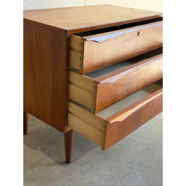 Brown Vintage Danish Modern Teak 3 Drawer Chest Dresser Mid Century Scandinavian Cabinet For Sale - Image 8 of 10