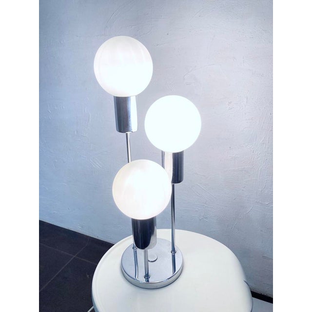 Silver Space Age Spherical Table Lamp in Chrome and Glass, 1970s For Sale - Image 8 of 9