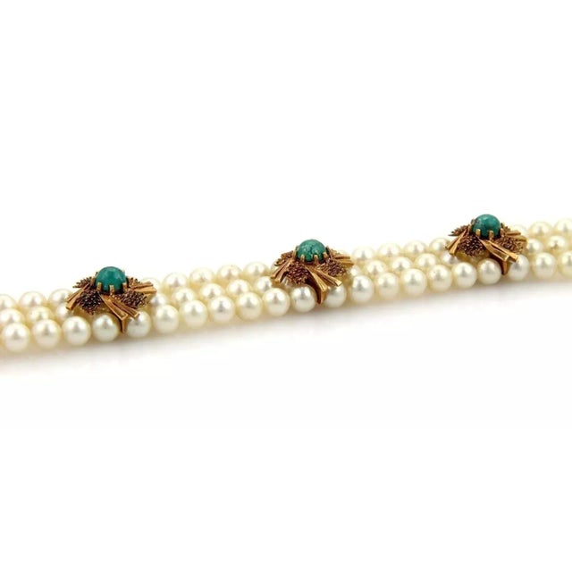 Contemporary Triple Strand Pearls Green Agate 14k Yellow Gold Bracelet For Sale - Image 3 of 4