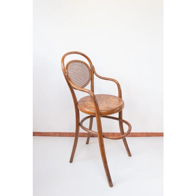 It keeps the original paper label. Marked Luterma in the seat. This piece has an attribution mark, I am sure that it is...