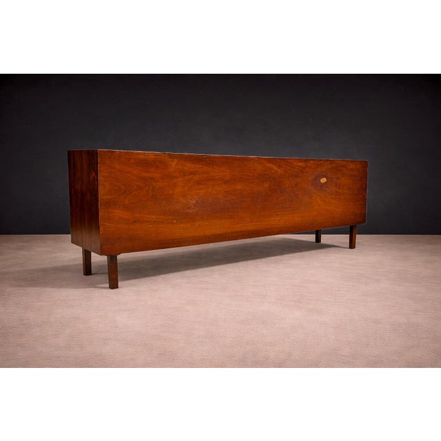 Wood Credenza in Rosewood, Geraldo de Barros for Unilabor, 1950s - Lot 536A For Sale - Image 7 of 16