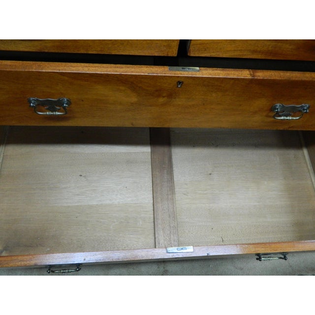 Victorian Chest of Drawers in Mahogany For Sale - Image 9 of 18