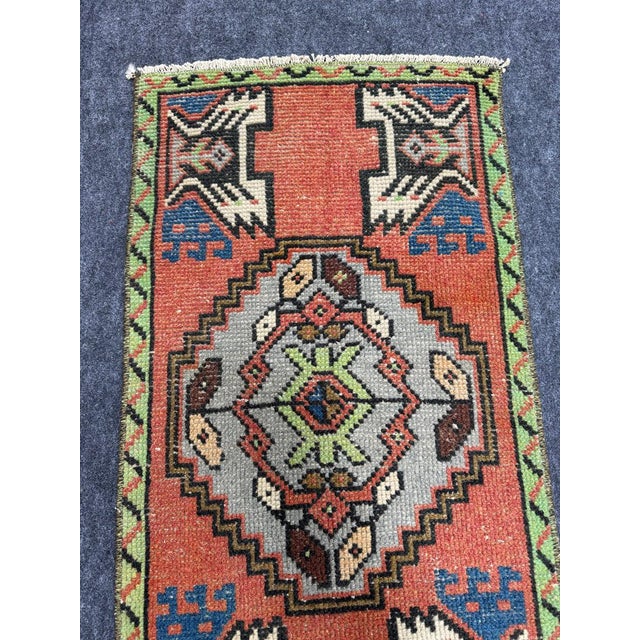 Turkish Yastik Rug 1'6" x 2'11" For Sale - Image 4 of 5