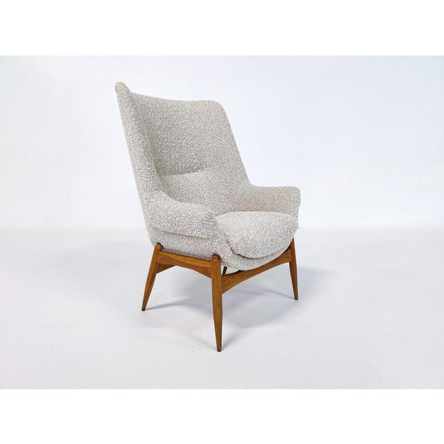 Textile Set of Mid-Century Modern Hungarian Armchairs in Beige Fabric by Julia Gaubek, 1950 For Sale - Image 7 of 11