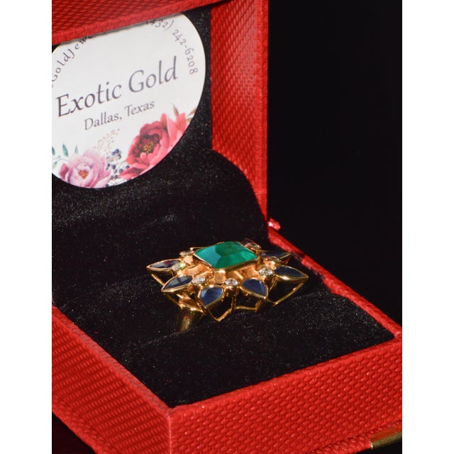 Late 20th Century Gia Certified 8.20Cts Emerald Sapphire & Diamond 18k Gold Cocktail Ring, Size 6.75 For Sale - Image 14 of 15