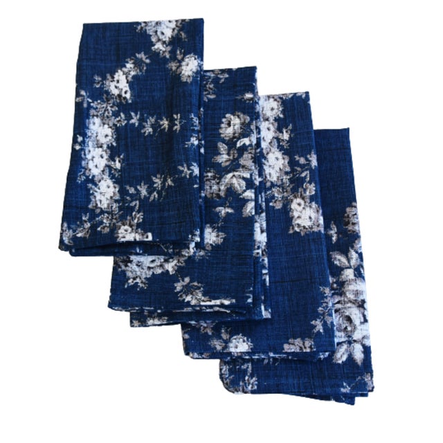 French Farmhouse Country Blue & White Floral Toile Napkins - Set of 4 For Sale - Image 4 of 6