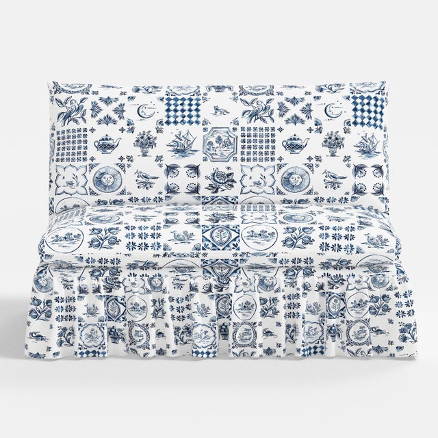 Spritely Home Capra Ruffle Settee in Delft Print For Sale - Image 4 of 7