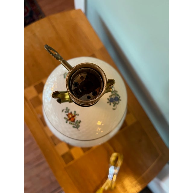 Traditional 1990s Large Herend Windsor Garden Porcelain Lamp For Sale - Image 3 of 8