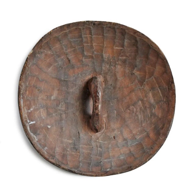 Vintage Round Black & White Tribal Zulu Shield Wall Object For Sale - Image 4 of 5