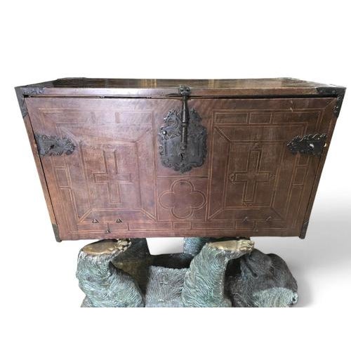 17th Century Spanish Bargueño Cabinet with Secret Drawers and Marquetry, 1670 For Sale - Image 6 of 17