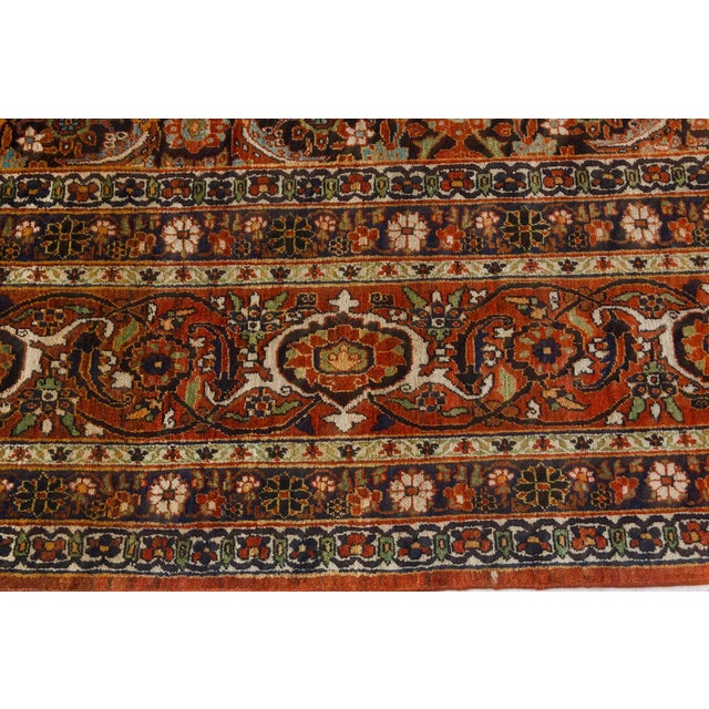 Early 20th Century Persian Meshad Rug in Burgundy, Blue and Beige For Sale In New York - Image 6 of 7
