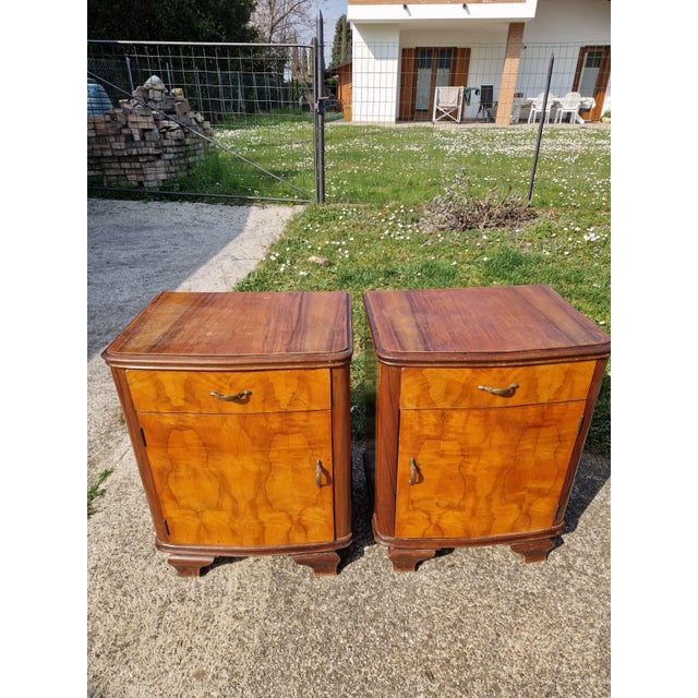 Vintage Burl Wood Bedside Tables, 1920s, Set of 2, in Very Good conditions. Designed 1890 to 1919
