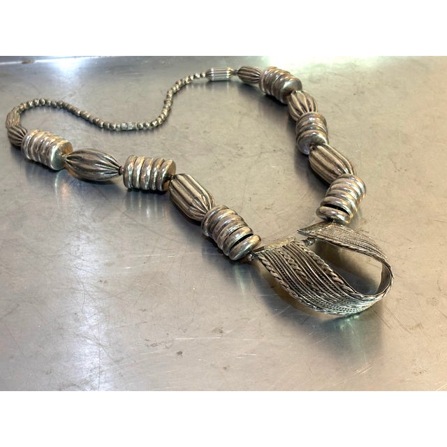 1970s Chunky Brutalist Beaded Silver Tone Necklace For Sale - Image 6 of 6