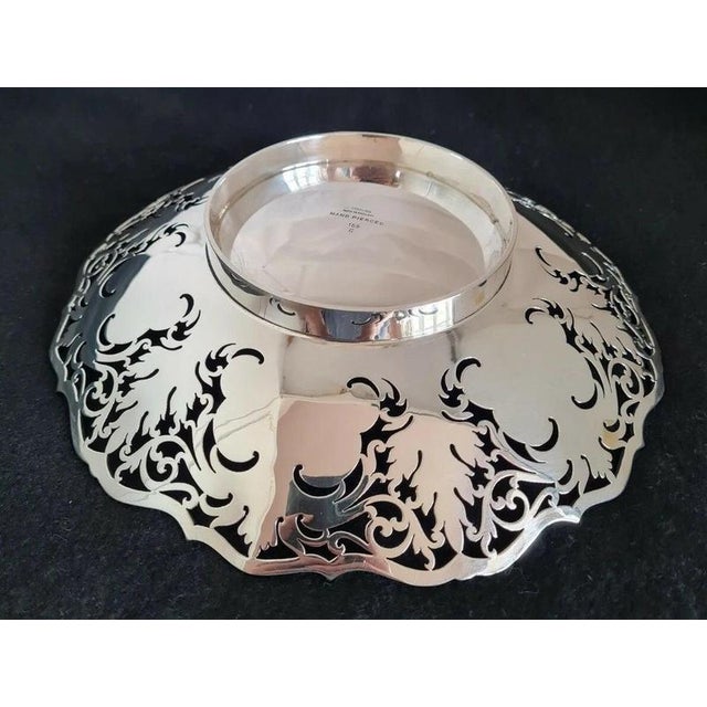 1960s Sterling Silver Cake Stand by Herbert M. Slater, Sheffield 1968 For Sale - Image 5 of 12