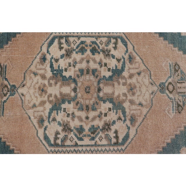 Vintage Oushak Rug With Geometric Medallion 1'9 X 3'4 For Sale In Atlanta - Image 6 of 8