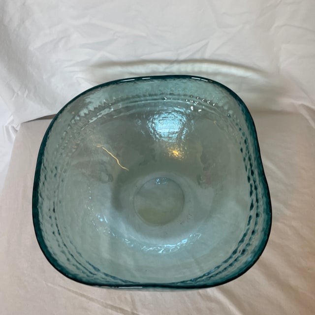 Stunning blue Murano glass bowl epitomizes the beauty that only comes with Murano glass. Hand crafted with detail,...