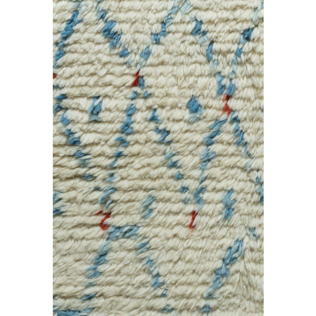 Moroccan Inspired Handwoven Rug 9' X 12'2 For Sale - Image 11 of 13