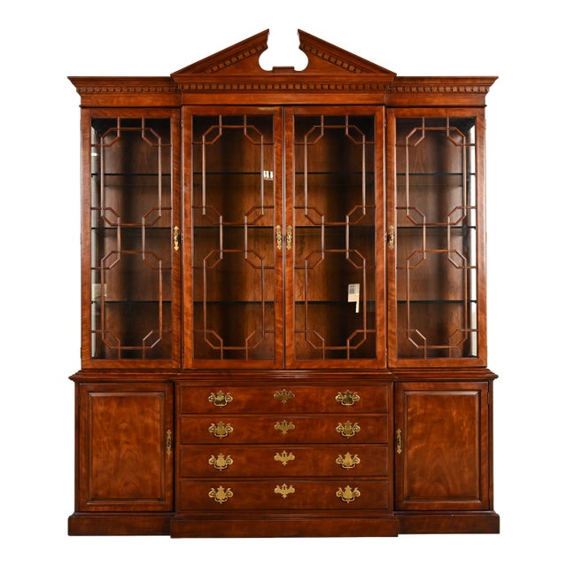 Henredon Georgian Carved Mahogany Breakfront Bookcase Cabinet For Sale