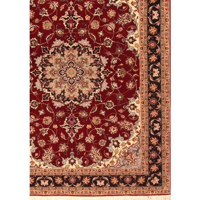 Middle Eastern Rug in Wool For Sale - Image 3 of 9