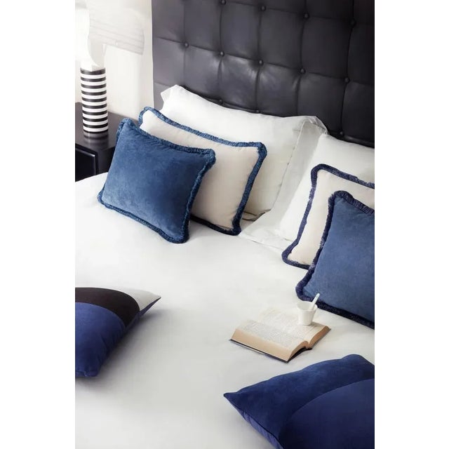 This exquisite square cushion will suit any decor with its neutral tones and refined allure. Padded with polyester fiber,...