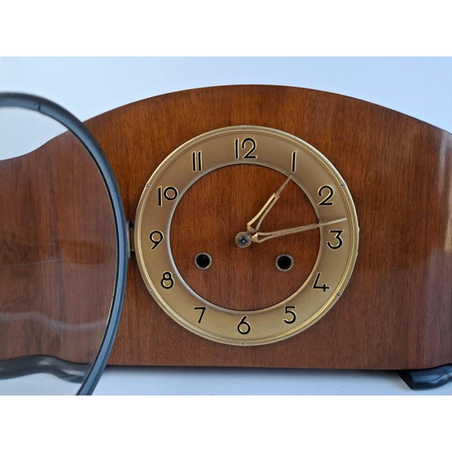 Art Deco Mantel Clock in Wood with Chiming Mechanical Movement, 1930 For Sale - Image 15 of 18