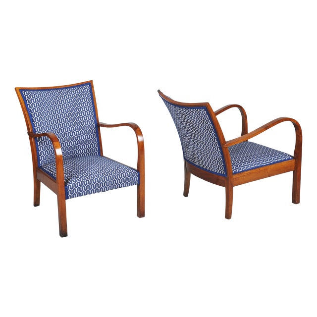 Art Deco Armchairs in Walnut, 1920s, Set of 2 For Sale