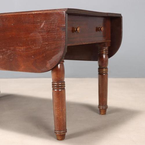 Side Table in Mahogany For Sale - Image 5 of 11