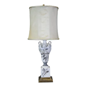 Vintage Hollywood Regency Porcelain Hand Painted Figural Swan Trophy Lamp