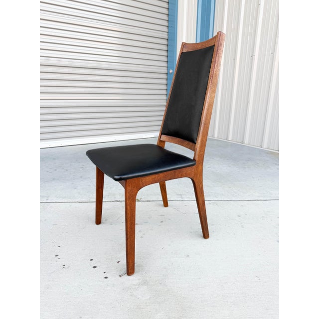 Mid Century Walnut and Vinyl Dining Chairs by Brown Saltman For Sale In Los Angeles - Image 6 of 7