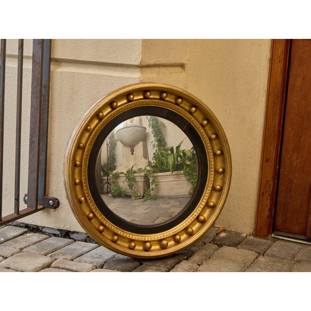 Gold English Regency Giltwood Convex Mirror With Ebonized Trim, 19th Century For Sale - Image 8 of 11