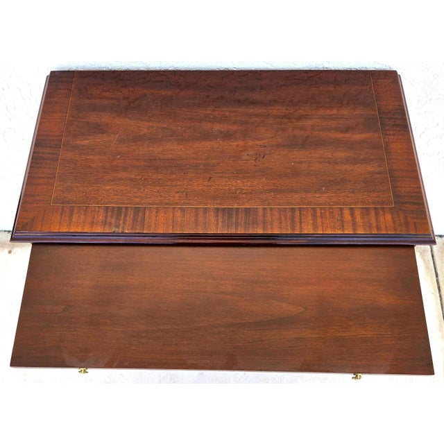 1980s Councill Craftsmen Banded Mahogany Chippendale Bachelor Chest W Pullout Surface For Sale - Image 5 of 13