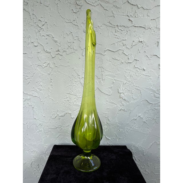 Mid-Century Modern 1960s Viking Epic 6-Petal Emerald Green Art Glass Footed Swung Vase — 20” For Sale - Image 3 of 8