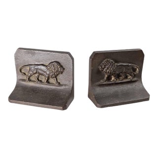 20th Century Pair of Heavy Cast Iron Lion Bookends by Bradley & Hubbard For Sale