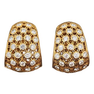 2.00 Ct 18k Yellow Gold Lattice-Style Diamond Earrings, A Pair For Sale