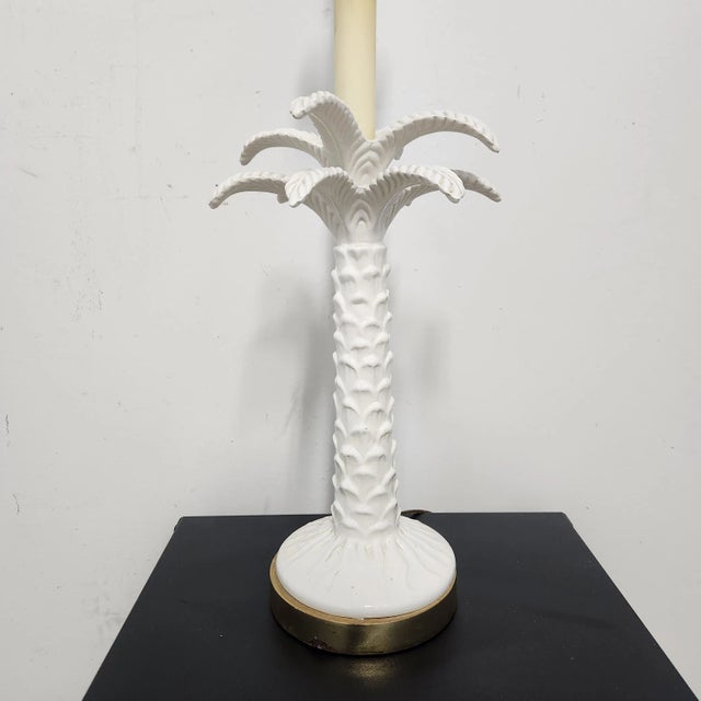 Vintage Palm Beach Regency White Porcelain Palm Tree Table Lamp For Sale In Chicago - Image 6 of 16
