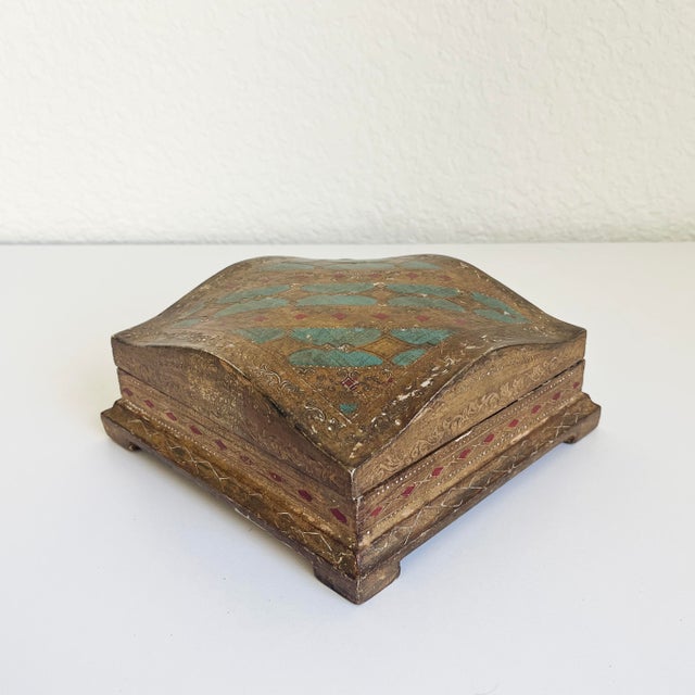 Rustic European Florentine Dresser Box With Curved Lid, 1960s For Sale - Image 3 of 9