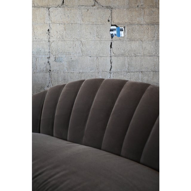 Italian Mid Century Modern Shell Sofa For Sale In New York - Image 6 of 8