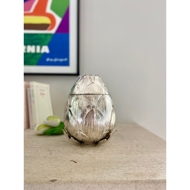 Bucket made of cast aluminum in italy in the 1970s by mauro manetti (signed m/m on the reverse). dimensions: h22 x w15 cm....