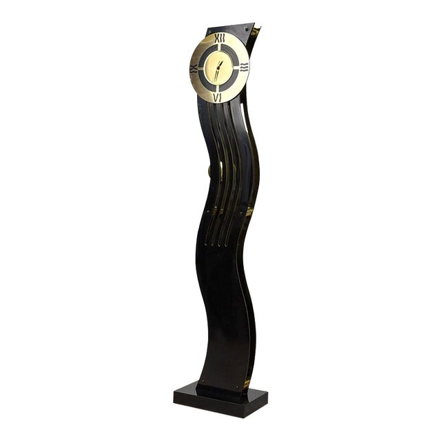 Vintage Art Deco Black & Gold Waved Freestanding Clock by Aquarius For Sale