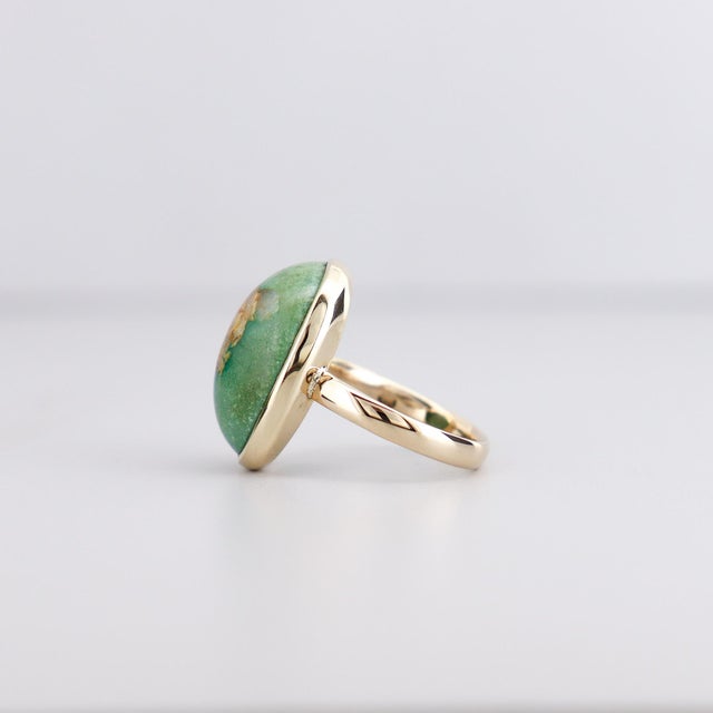 Metal Signed Vintage Southwestern 14k Gold & Royston Turquoise Cabochon Cocktail Ring For Sale - Image 7 of 16
