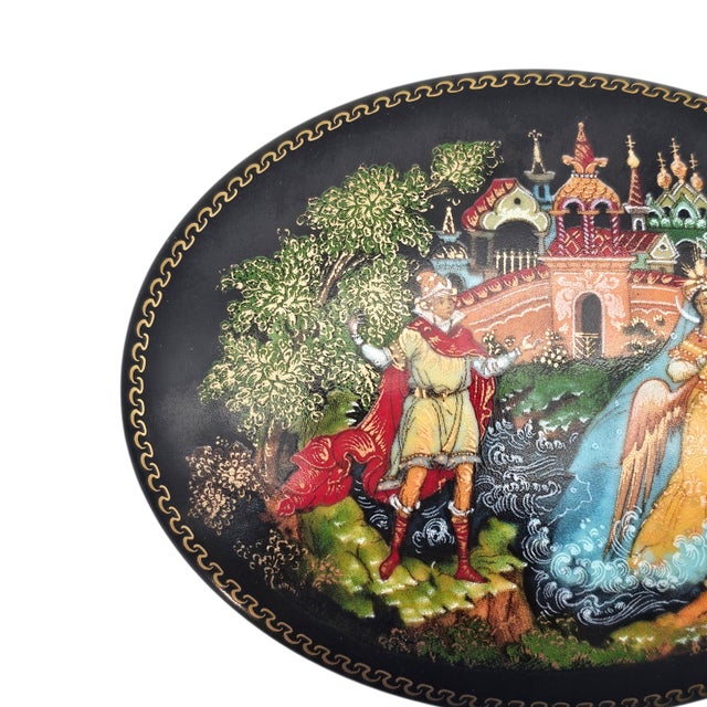 1980s Palekh Porcelain Miniature Box “Tale of Tsar Saltan” by Vladimir Vlasov, Ussr, 4.25 For Sale - Image 5 of 18