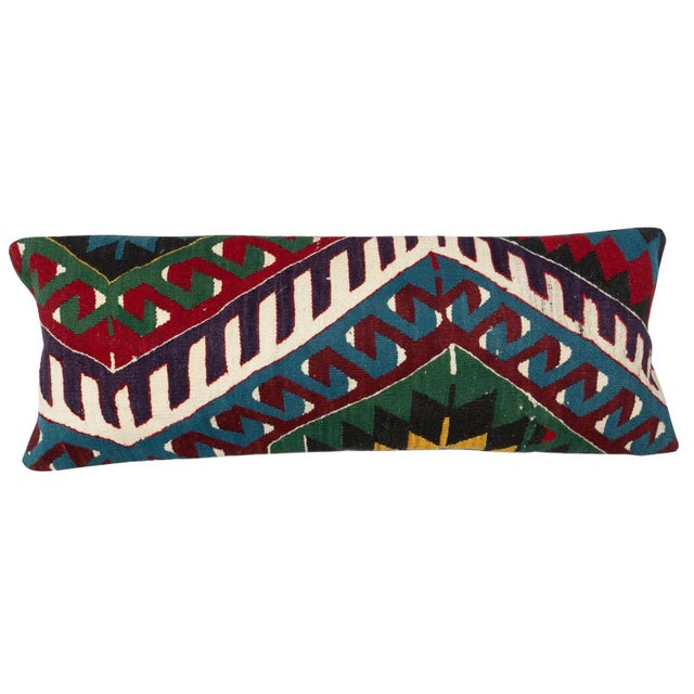 Bring history and warmth into your home with this vintage handmade Turkish wool cushion cover set. This pair of cushion...