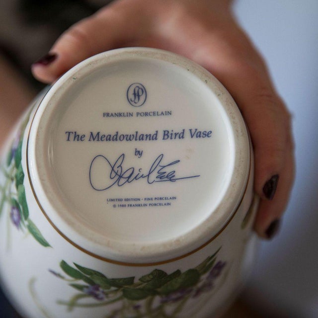 American Mid 20th Century Franklin Porcelain Meadowland Bird Vase For Sale - Image 3 of 4