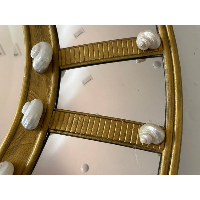 1970s 35” Round Bevelled Mirror With Turbo Sra Shells Mother of Pearl For Sale In Miami - Image 6 of 8
