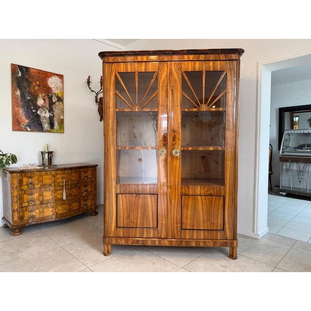 Biedermeier Display Cabinet in Walnut For Sale - Image 4 of 16